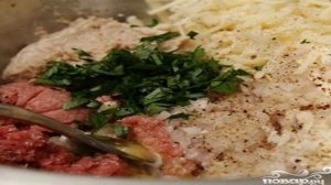 Мясной рулет с беконом и рикоттой