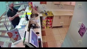 В Боровичах полицейские задержали местного жителя с муляжом гранаты