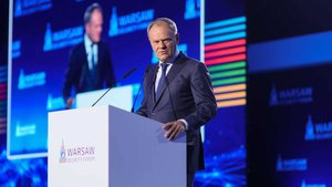 Туск объявил, что Польша ведет войну против России