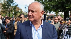 Додон заявил о поражении правящей партии Молдавии на участках в стране