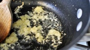 Курица по-азиатски с соусом и рисом