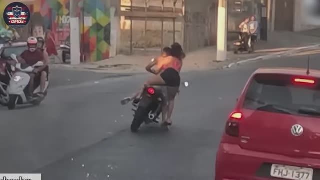 Самые УЖАСАЮЩИЕ полицейские погони на большой скорости, снятые на видеорегистратор. смотреть онлайн