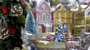 Игорь Ширяев В каждом доме принаряжена елка