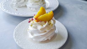 НЕЖНЕЙШЕЕ Пирожное ПАВЛОВА - Самый ВКУСНЫЙ рецепт НЕРЕАЛЬНО ВКУСНОГО Десерта "ПАВЛОВА"