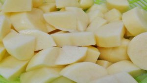 Картофельный салат с луком