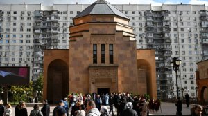 Путин прислал венок на прощание с Тиграном Кеосаяном