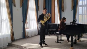 В.А.Моцарт Концерт для валторны №3 часть1