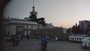 Прибытие на станцию Сочи из окна поезда