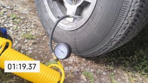 Компрессор Goodyear GY-40 качаю колесо с камерой на Волге ГАЗ 2410