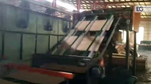 Станок для роспуска деревянных чурок на полосы шпона YQVP1300S