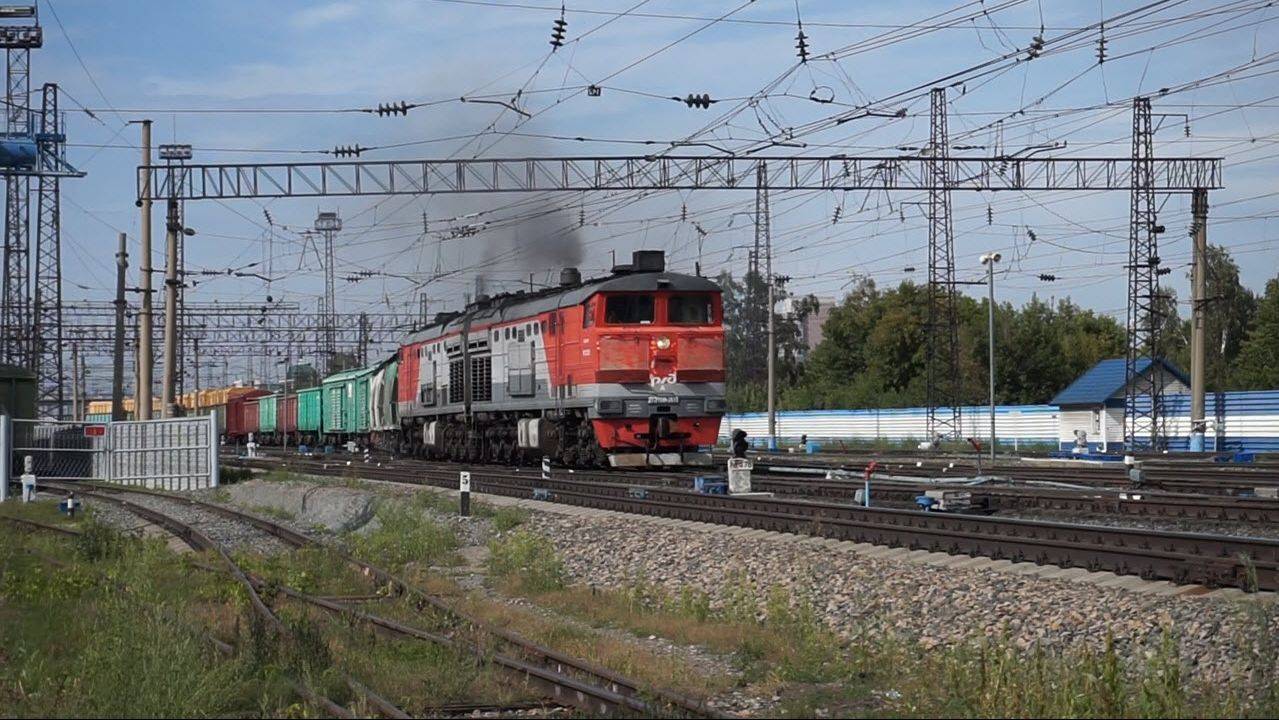 Тепловоз 2ТЭ10М-2618. Отправление.