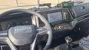 Рефрижератор категории "В" Isuzu Elf с твердой перегородкой кузова и двумя температурными режимаvb