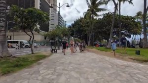 WALKING-TOUR-WAIKIKI-HAWAII