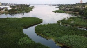Река Камышинка со высоты птичьего полёта открывается вид на город Камышин