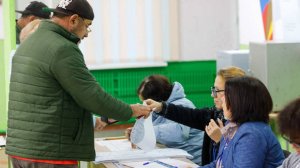 Камеры не работают, урны не опечатаны: что происходит на выборах в Молдавии