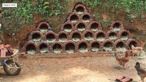 София 39. София строит из кирпича гнезда для куриц на склоне горы