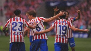 Футболисты "Атлетико" забили пять мячей в ворота "Реала", у Альвареса дубль