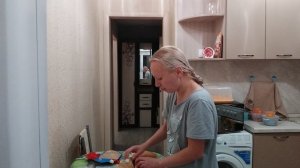 Горячий морс с брусникой и домашний хот-дог 😋 У меня вкусный ужин