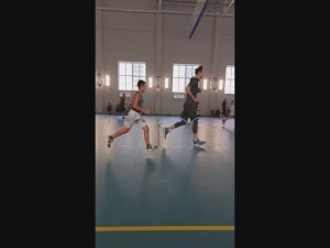 играю в баскетбол бол🏀🏀🏀