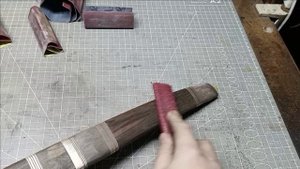 Приспособа для работы наждачной бумагой - лайфхак от Влада Пашолок