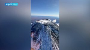 АВАЧИНСКИЙ ВУЛКАН С ВЫСОТЫ ПОЛЁТА НА ВЕРТОЛЁТЕ • БЕЗ КОММЕНТАРИЕВ