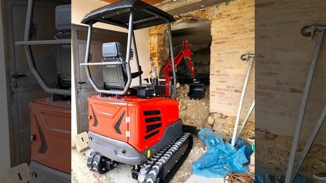 Домашний мини-экскаватор