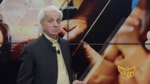 Подготовка невесты к трону Бенни Хинн