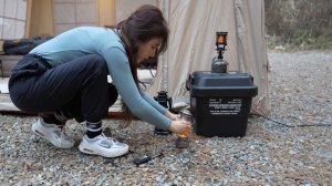 Потрясающая 2-комнатная надувная палатка с уютной дровяной печью для кемпинга под дождём 😊😊😊