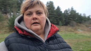 девочки хватит лежать на диване пойдёмте гулять