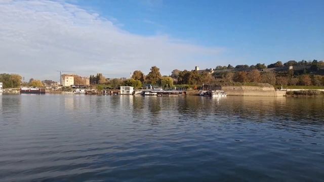 Белград, Сербия, прокат по Дунаю смотреть онлайн