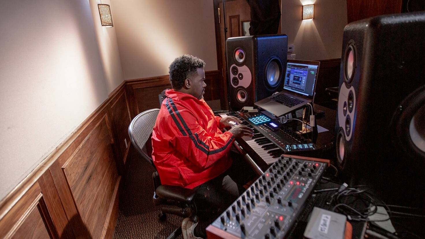 02. Bassline, Sonic And Melodic Progression, Lead Vocal, BV, Ad Libs And Song Structure