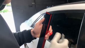 Видео установка 2Д дефлекторов / плоских ветровиков на Toyota Premio II (T26) / Тойота Премио Т260