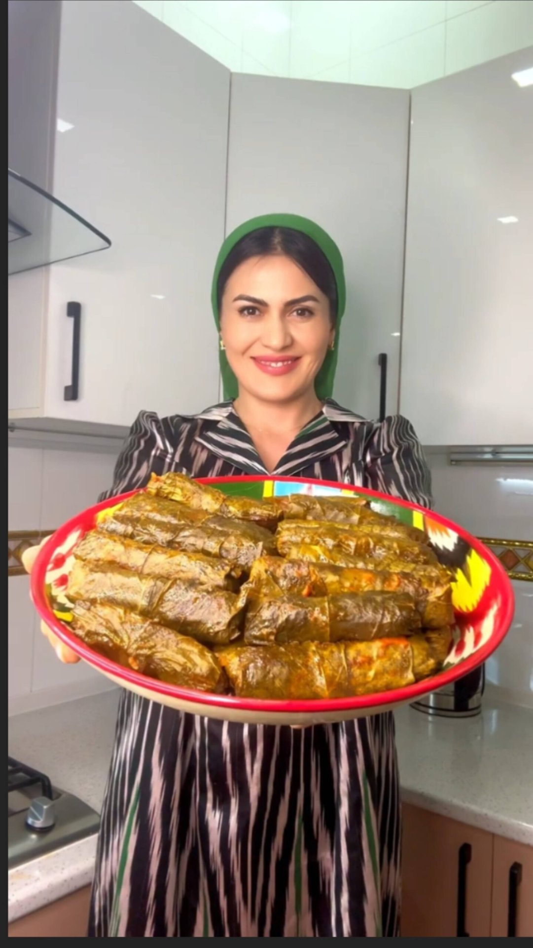 Турецкая сарма из виноградных листьев смотреть онлайн