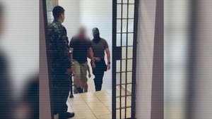 Трое вооруженных преступников ограбили дом предпринимателя в Алматы на полмиллиарда тенге