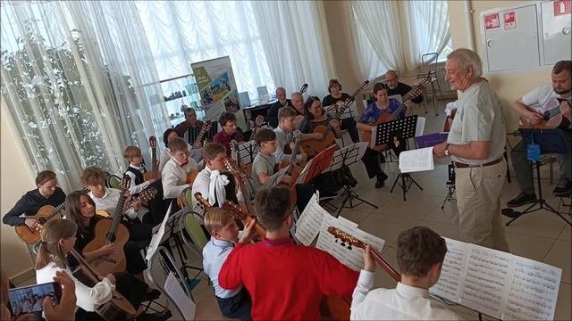 АМАЗОНАС - Жоао ДОНАТО. Ар. Александра ВИНИЦКОГО. Гитарная школа А.Виницкого 2025 г.