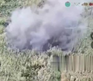 Неонацисты колят тату для понтов, друг перед другом повыеживаться