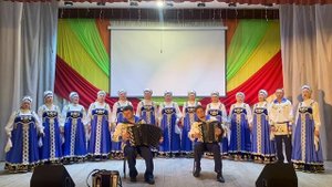 МБУ ДК "Садовый"- Народный хор "Сибирские напевы" -«Женщины России» (сл.О.Милявский, муз.В.Коровин)