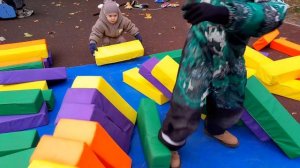 построили домино