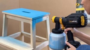 Покраска деревянного табурета с помощью аппарата Tecmaster