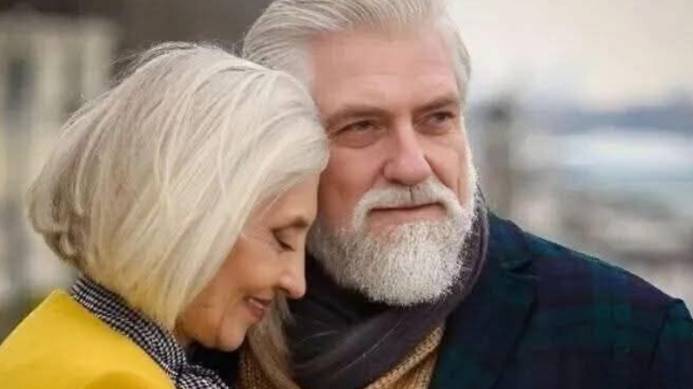 С Днем Пожилого Человека! Красивое Поздравление -1 октября смотреть онлайн