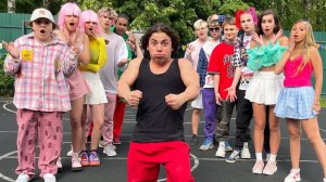 НОВЫЙ УЖАСНЫЙ УЧИТЕЛЬ В КАМПУСЕ ДОВЕЛ ВСЕХ ПОДРОСТКОВ! ДЕВЧОНКИ БРОСИЛИ ПАРНЕЙ