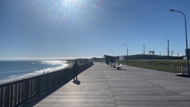 Сахалин, Охотское. Прогулка по красивой набережной. смотреть онлайн