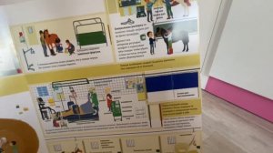 Показываю свои книги про лошадей.