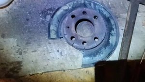 Снятие и замена прикипевшего тормозного диска на Шевроле Ланос