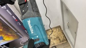 Перфоратор Makita HR2470 5900