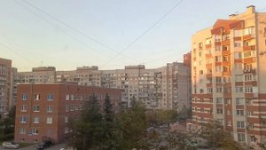 Погода Петербург . 30.09.2025 . 18:10 . +7° .