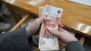 Правительство намерено проиндексировать зарплаты бюджетников на 7,6% в 2026 году
