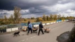 Украинские боевики не дают эвакуироваться жителям Купянска в Донецкой Народной Республике