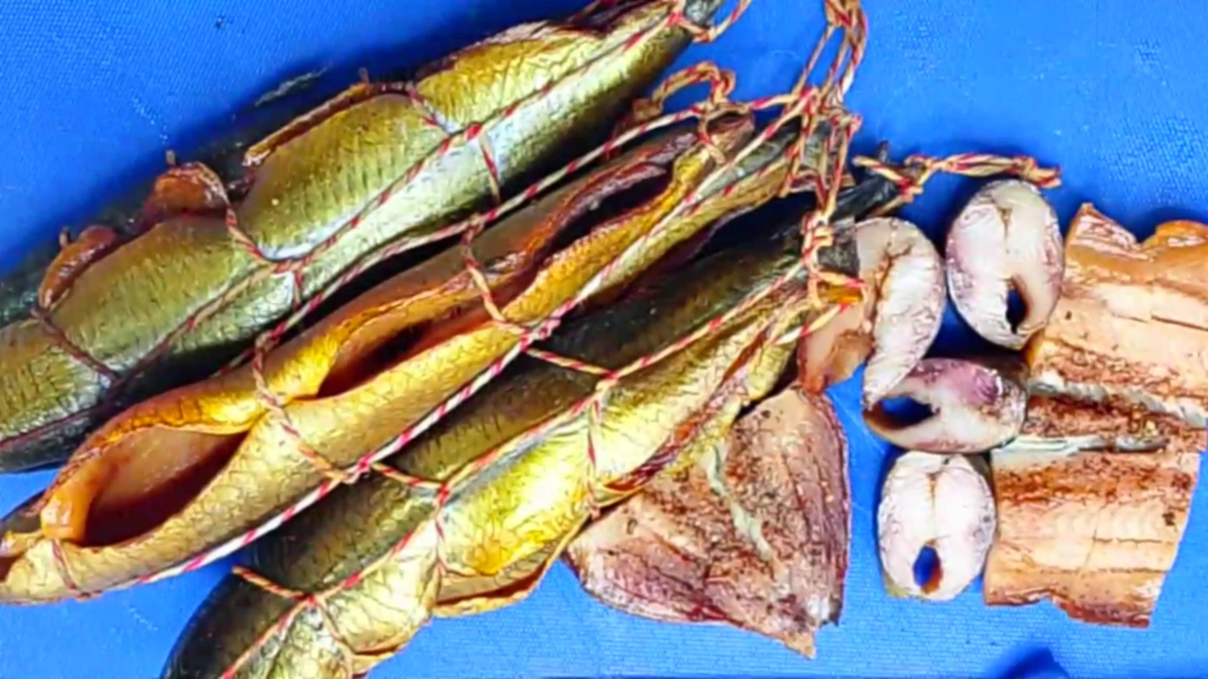 СЕЛЬДЬ ПО-ДАТСКИ ХОЛОДНОГО КОПЧЕНИЯ смотреть онлайн