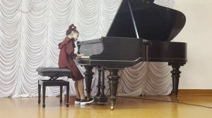 Ясмина Абдуллаева ( 8 лет ) . Г.Селезнёв Ноктюрн &  И.Анисимов Молоко убежало